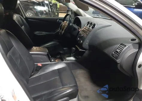 2009 Nissan Altima 2.5 S z USA, uszkodzony, nr VIN 1N4AL21EX9N549924